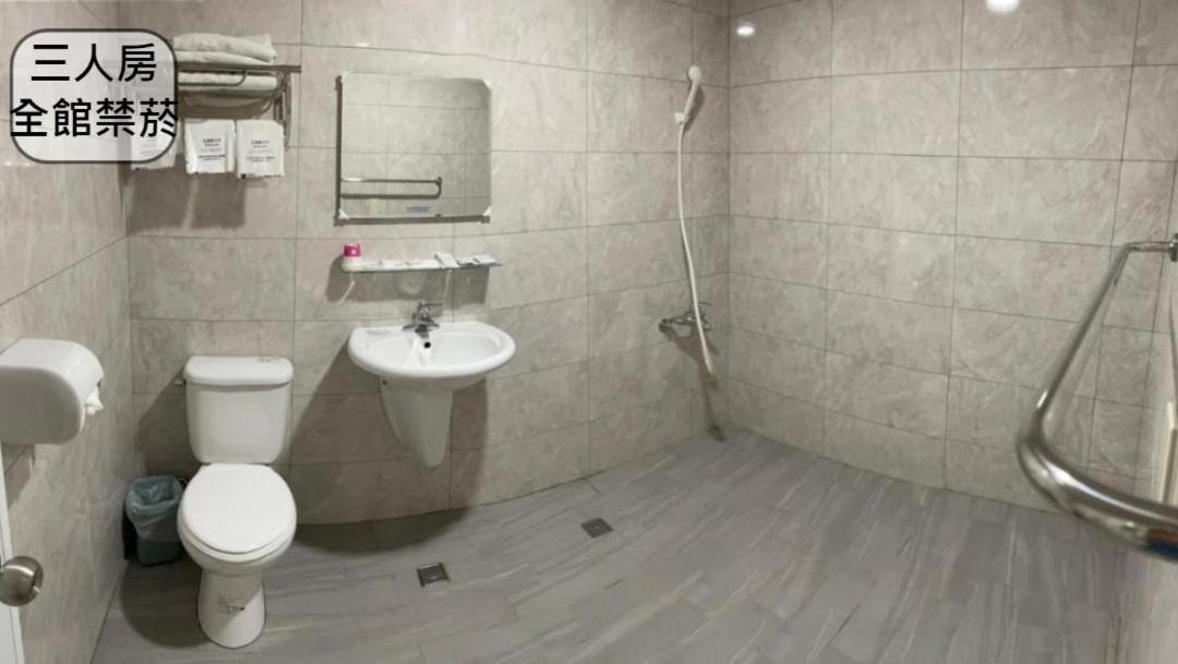 Fu Men Hotel Pingtung 외부 사진